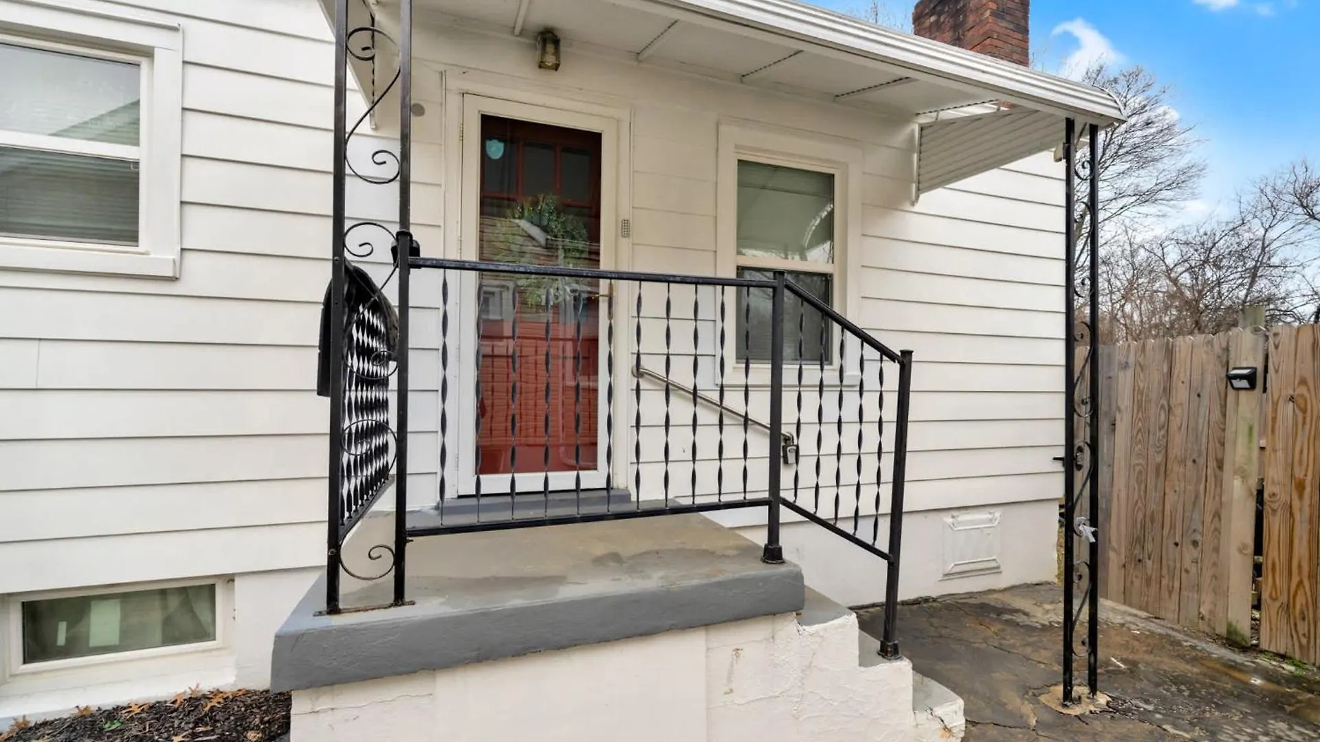 Spacious 4Br Home With Cozy Vibes In Louisville 0*,