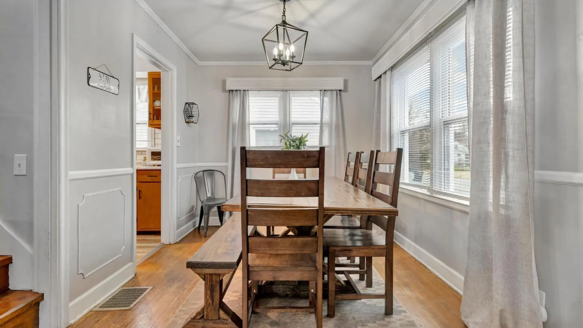 Spacious 4Br Home With Cozy Vibes In Louisville Tatil Evi
