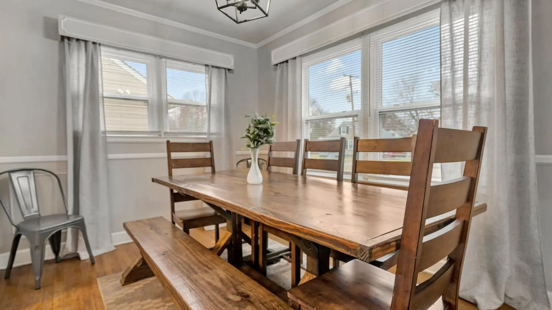 Spacious 4Br Home With Cozy Vibes In Louisville 0*,  ABD